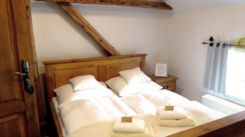 Zajazd Karczma Zagloba Świdnica Chambre photo
